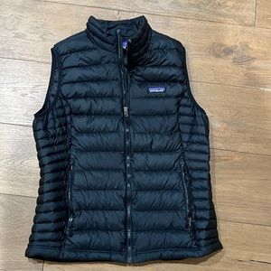 Women’s Large Black Patagonia vest